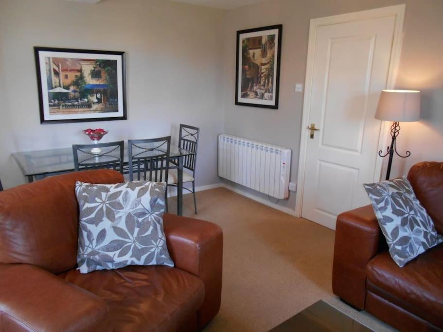 The Granary, Old Corn Mill, Yorkshire Dales Apartment West Burton ภายนอก รูปภาพ